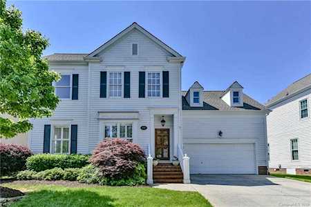 2733 Saintfield Place Charlotte, NC 28270