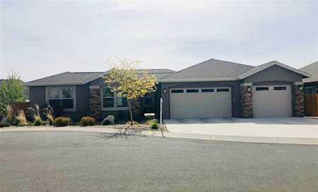 2929 Esser Ct Carson City, NV 89703-8449