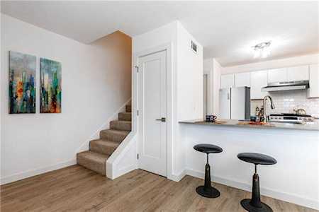 300 Croslin St #112 Austin, TX 78752