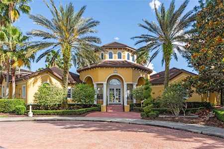 4990 Baraldi Circle #207 Sarasota, FL 34235