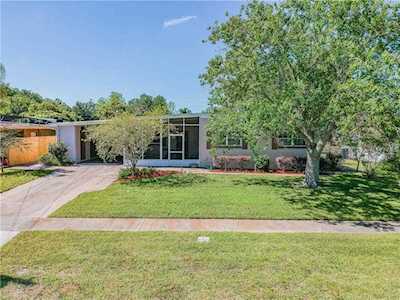 328 Apopka Street Winter Garden, FL 34787