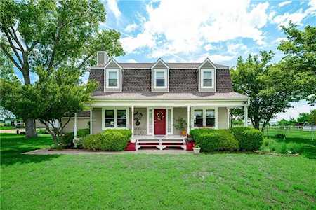 171 Old Chisholm Trail Rhome, TX 76078