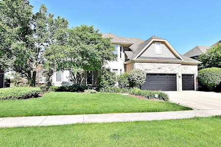 2690 Ginger Woods Dr Aurora, IL 60502