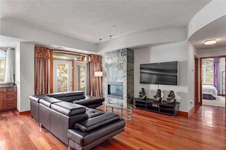 4440 14 Street NW #103 Calgary, AB T2K 1J5