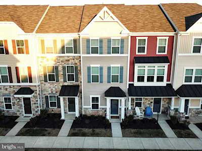41758 Mcmonagle Square Aldie, VA 20105
