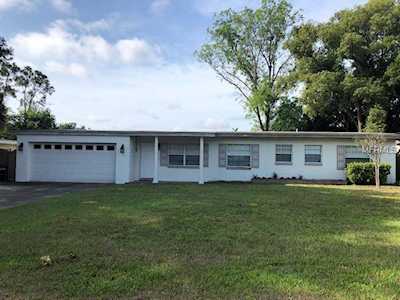 154 Plumosus Drive Altamonte Springs, FL 32701