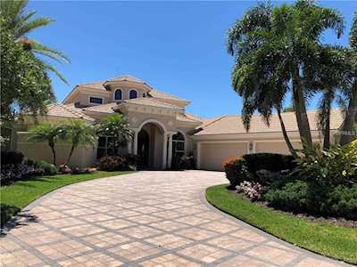 10416 Riverbank Terrace Bradenton, FL 34212