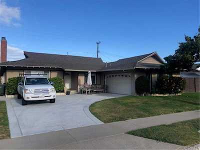 2803 Loreto Avenue Costa Mesa, CA 92626