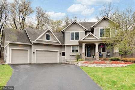 2621 White Oak Circle E Maplewood, MN 55119