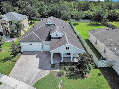 8814 Windsor Pointe Drive Orlando, FL 32829
