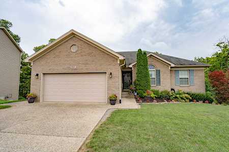 2097 Two Springs Dr Shelbyville, KY 40065