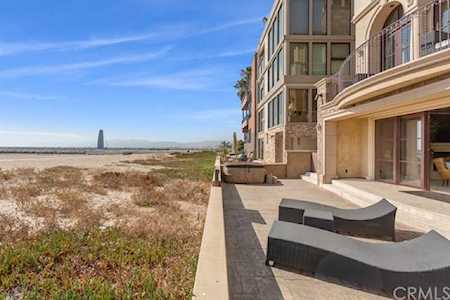 6209 Ocean Front Playa Del Rey, CA 90293