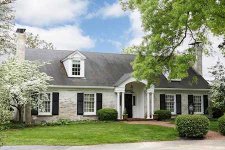 3726 Fairway Ln Louisville, KY 40207