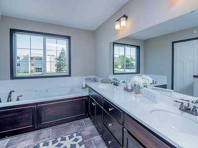 5278 Greenwood Drive Mounds View, MN 55112
