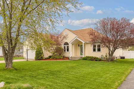 22 Sandpiper Dr Shrewsbury, MA 01545