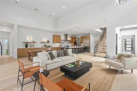 2845 Lido Place Costa Mesa, CA 92626