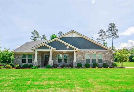 104 N San Agustin Dr Mooresville, NC 28117