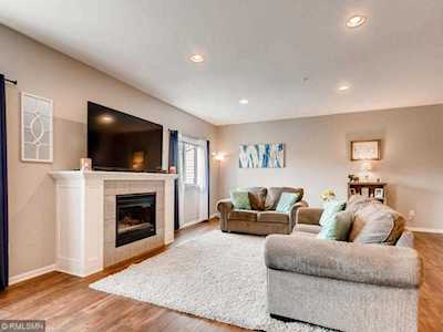 10712 Tamarack Street NW Coon Rapids, MN 55433