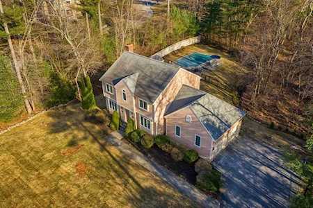 32 Kings Row North Reading, MA 01864