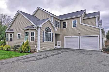12 Rockville Meadows #12 Millis, MA 02054