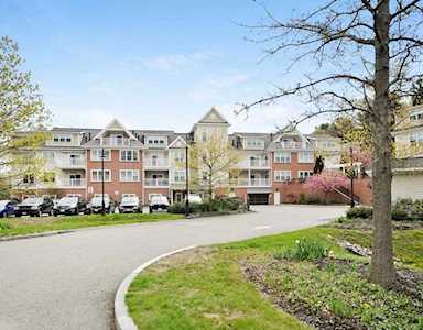 95 Conant St #208 Concord, MA 01742