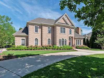1504 Churchill Downs Dr Waxhaw, NC 28173
