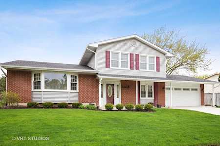 1382 Volkamer Trl Elk Grove Village, IL 60007