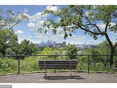 26 Arthur Avenue SE #101 Minneapolis, MN 55414