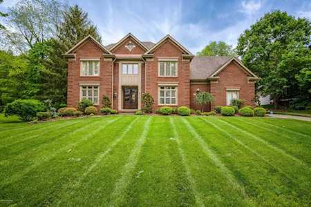 6110 Two Springs Ln Louisville, KY 40207