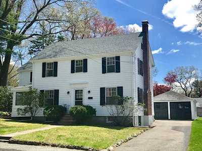 32 Thornton Road Waltham, MA 02453