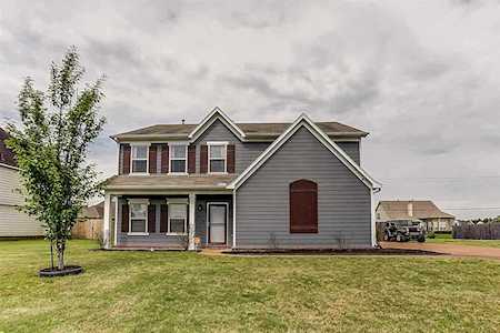 5117 Delaney Valley Ln Bartlett, TN 38002
