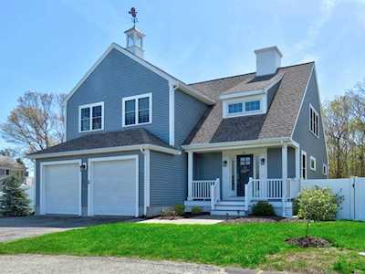 30 Gretchens Way Weymouth, MA 02188