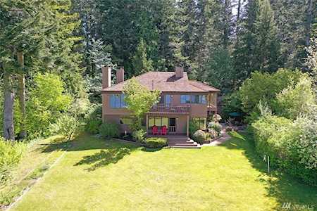 29117 Gamble Place NE Kingston, WA 98346