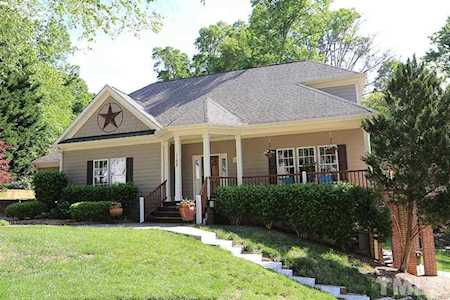 1108 Hickory Pond Court Raleigh, NC 27612