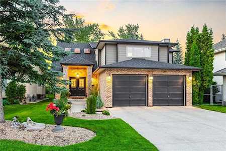 1324 Shawnee Road SW Calgary, AB T2Y 2S8