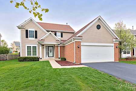 1474 Lancaster Ct Grayslake, IL 60030