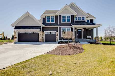 4987 Sunflower Place Woodbury, MN 55129