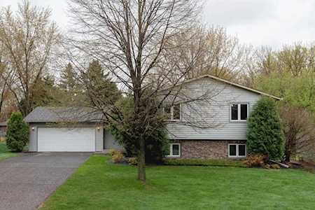 1294 Easter Lane Eagan, MN 55123