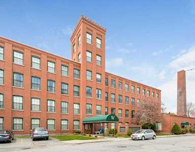 54 Green St #202 Leominster, MA 01453