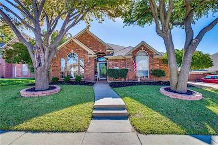 6005 Pin Oak Drive Mckinney, TX 75072