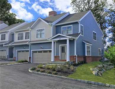 310 Boulder Ridge #32 Lewisboro, NY 10590