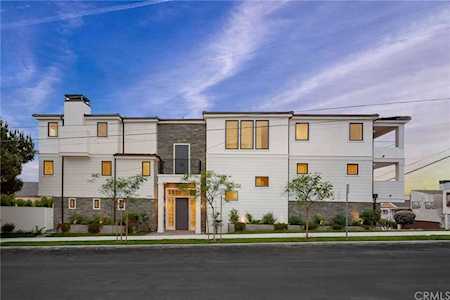 1215 Fisher Avenue Manhattan Beach, CA 90266