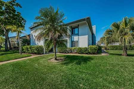 105 Nina Way Oldsmar, FL 34677