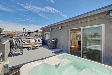 445 Manhattan Avenue Hermosa Beach, CA 90254