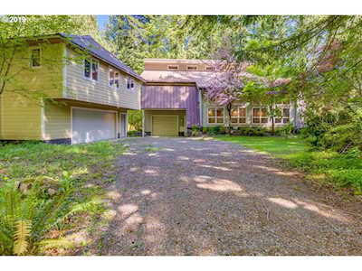 66265 E Crystal Creek Rd Welches, OR 97067