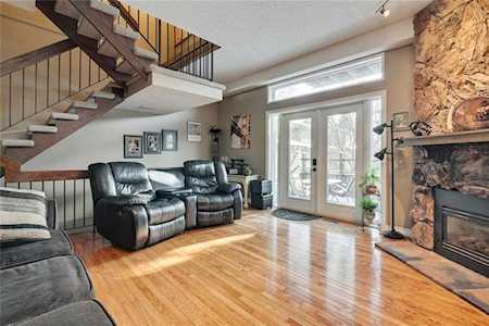 3240 66 Avenue SW #1403 Calgary, AB T3E 6M5