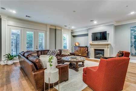 6615 Bandera Avenue #1B Dallas, TX 75225