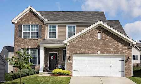 17116 Green Crest Ln Louisville, KY 40245