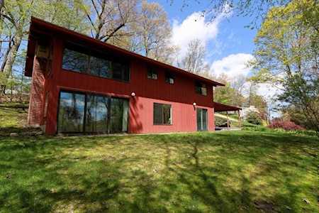 29 Duggan Drive Framingham, MA 01702