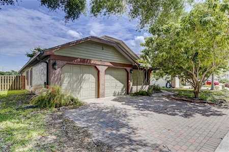 2245 Springrain Drive Clearwater, FL 33763